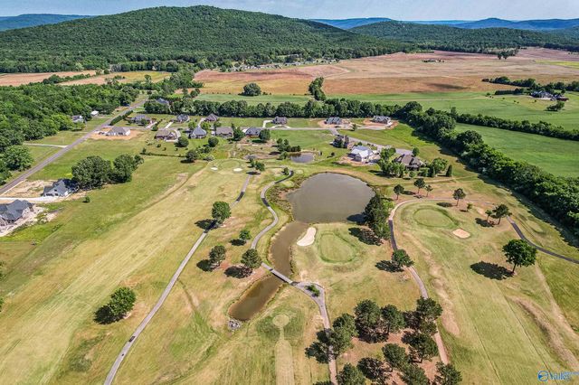 471 Plantation Pointe Road, Scottsboro, AL 35768