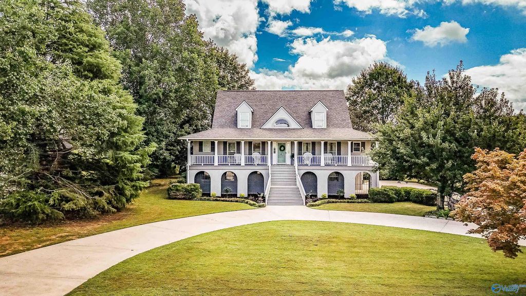471 Plantation Pointe Road, Scottsboro, AL 35768
