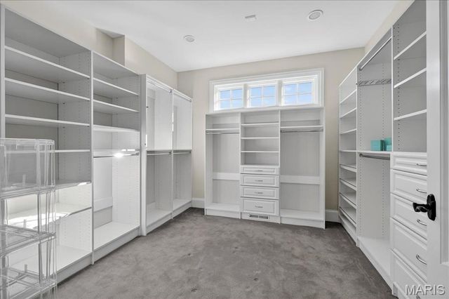 9998 Litzsinger Road, Ladue, MO 63124