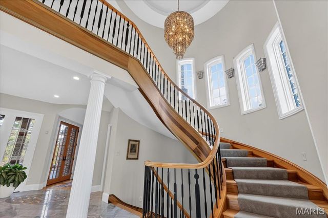 9998 Litzsinger Road, Ladue, MO 63124