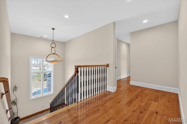 9998 Litzsinger Road, Ladue, MO 63124