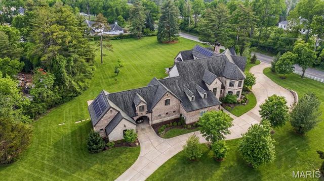 9998 Litzsinger Road, Ladue, MO 63124