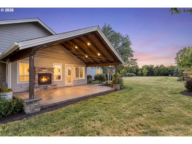 2043 Ne CHEHALEM Dr, Newberg, OR 97132