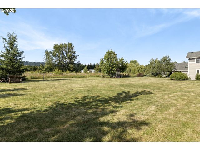 2043 Ne CHEHALEM Dr, Newberg, OR 97132