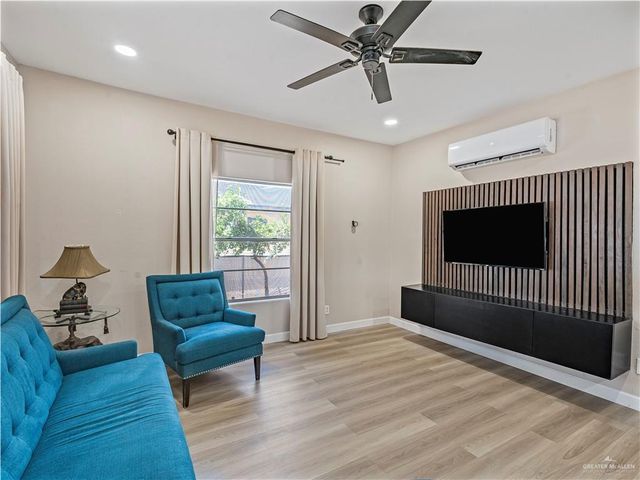 124 E Ester Street, Edcouch, TX 78538