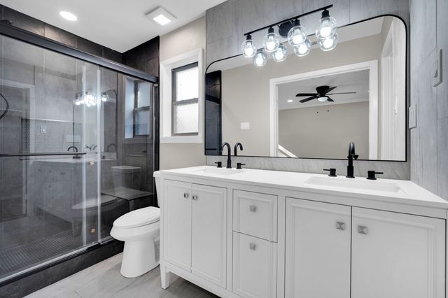 221 N Edgefield Road, Waxahachie, TX 75165