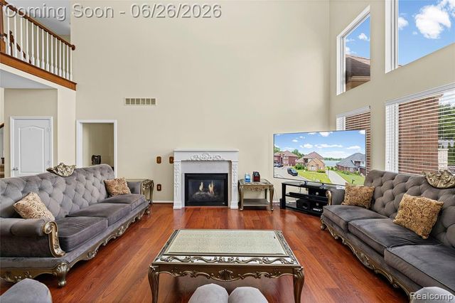2651 Erma Drive, Utica, MI 48317