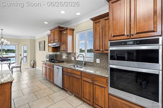 2651 Erma Drive, Utica, MI 48317