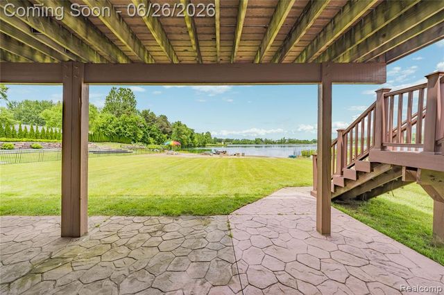 2651 Erma Drive, Utica, MI 48317