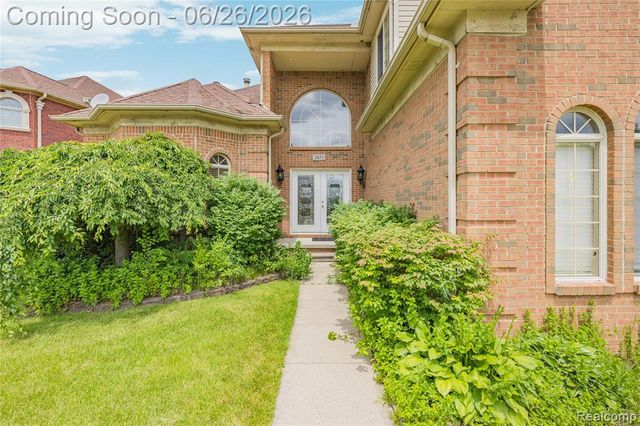 2651 Erma Drive, Utica, MI 48317