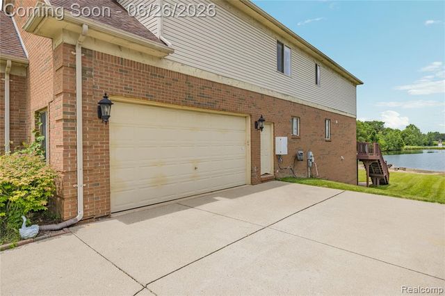 2651 Erma Drive, Utica, MI 48317