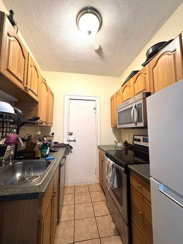 1645 Commonwealth Ave 1, Boston, MA 02135