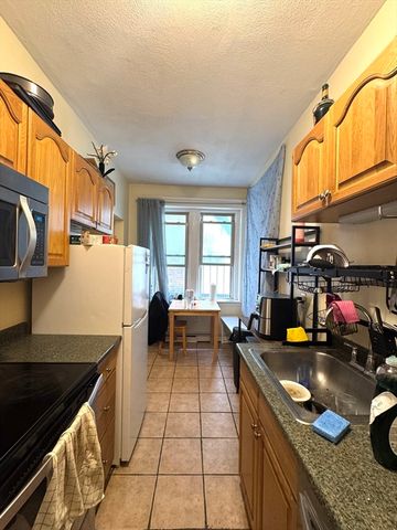 1645 Commonwealth Ave 1, Boston, MA 02135