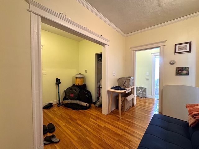 1645 Commonwealth Ave 1, Boston, MA 02135