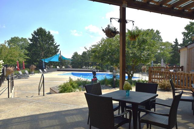 9479 S Pointe Lasalles Drive, Bloomington, IN 47401