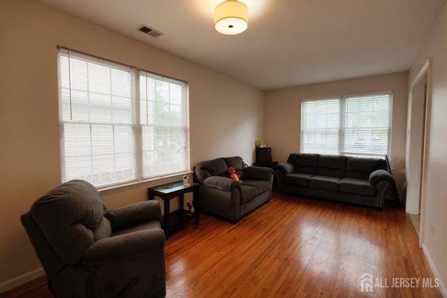 431 E 7th Street, Plainfield, NJ 07060
