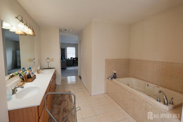 431 E 7th Street, Plainfield, NJ 07060