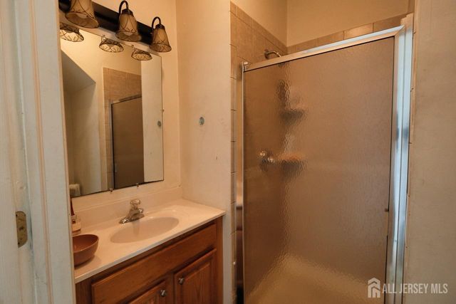 431 E 7th Street, Plainfield, NJ 07060