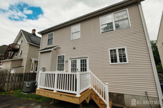 431 E 7th Street, Plainfield, NJ 07060