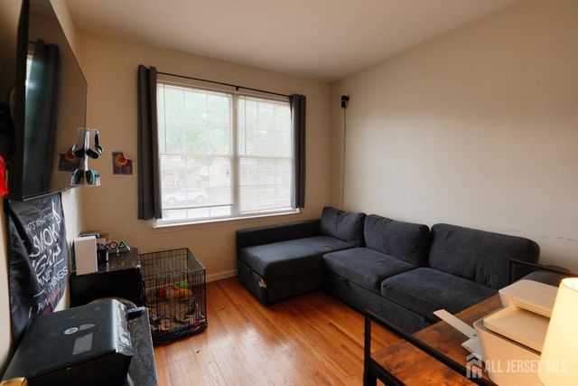 431 E 7th Street, Plainfield, NJ 07060