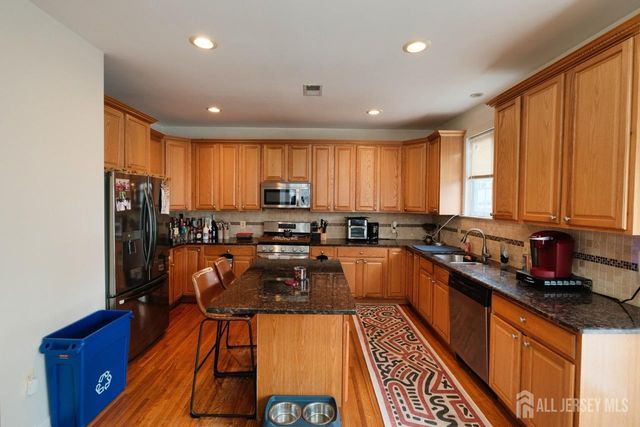 431 E 7th Street, Plainfield, NJ 07060