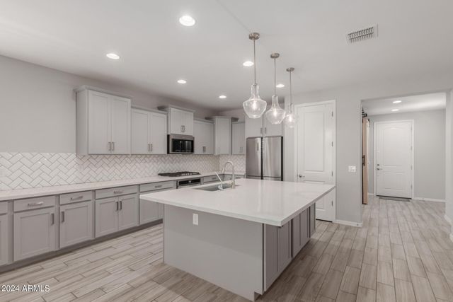 2718 S Gordon, Mesa, AZ 85209