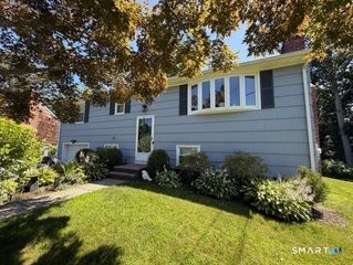 77 Valley View Road, Norwalk, CT 06851