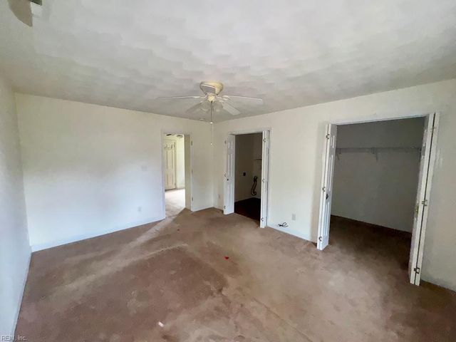 13 N Colin DR, Portsmouth, VA 23701