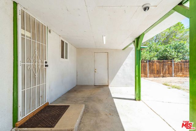 15872 Rexroth Street, Mojave, CA 93501