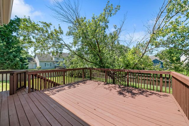 9719 Hillside Trail S, Cottage Grove, MN 55016