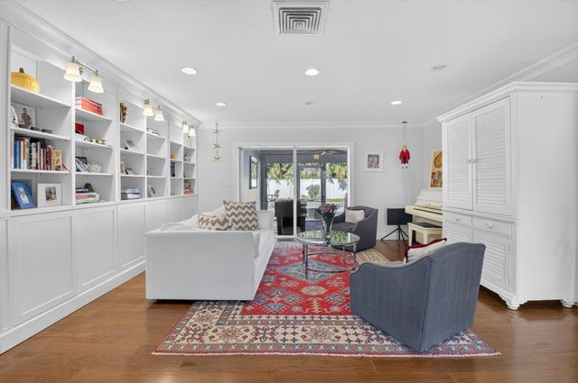 1010 SW 2nd Street, Boca Raton, FL 33486