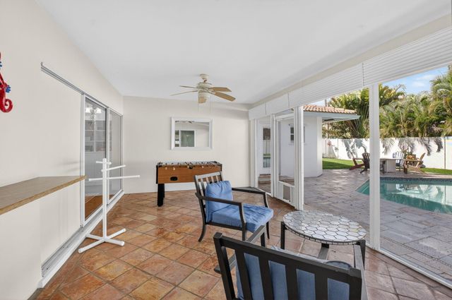 1010 SW 2nd Street, Boca Raton, FL 33486