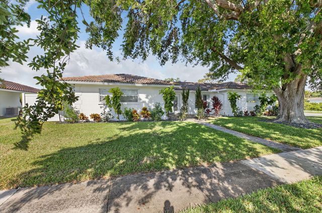 1010 SW 2nd Street, Boca Raton, FL 33486