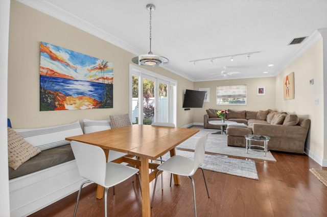 1010 SW 2nd Street, Boca Raton, FL 33486