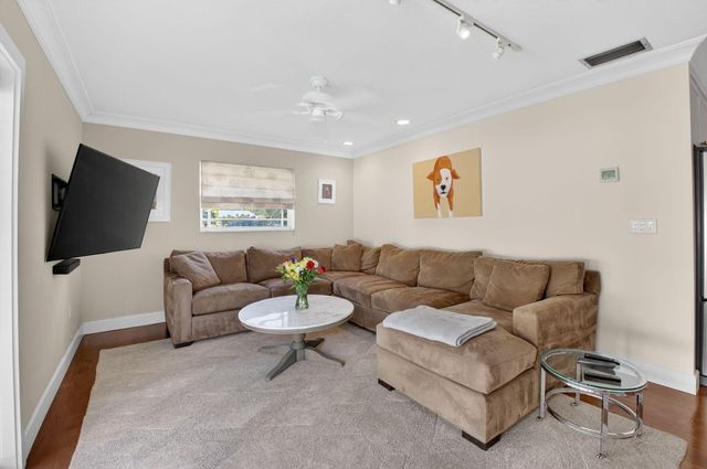 1010 SW 2nd Street, Boca Raton, FL 33486