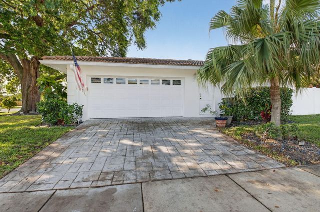 1010 SW 2nd Street, Boca Raton, FL 33486