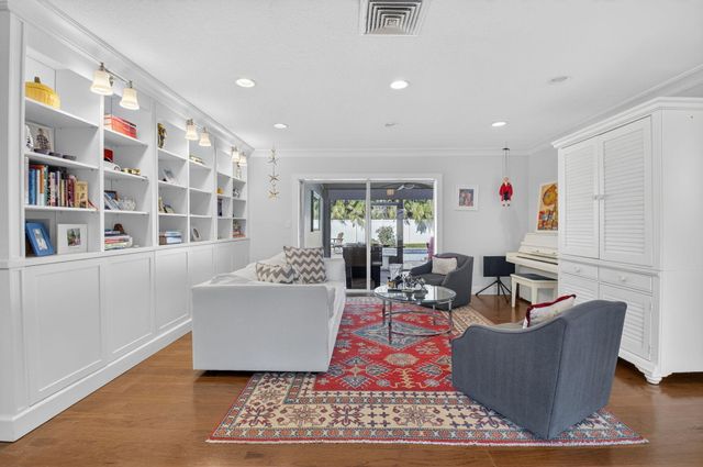 1010 SW 2nd Street, Boca Raton, FL 33486