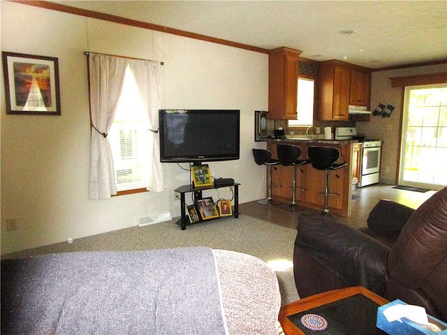 40 Leisure Way, Coventry, RI 02816