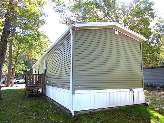 40 Leisure Way, Coventry, RI 02816