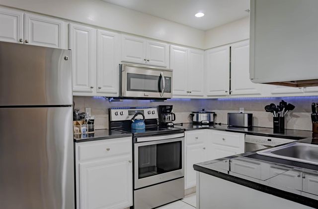 1230 BLOCK ISLAND 1, Wellington, FL 33414