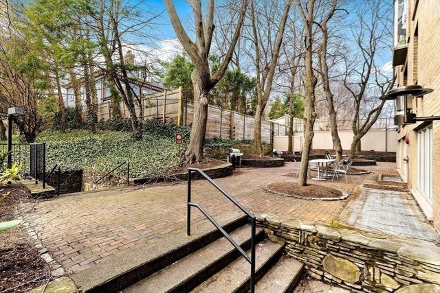 99 Pond Ave 417, Brookline, MA 02445