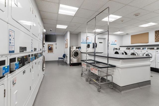 99 Pond Ave 417, Brookline, MA 02445