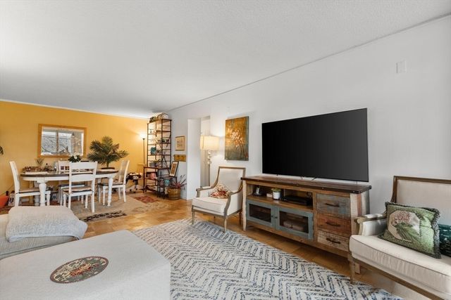 99 Pond Ave 417, Brookline, MA 02445