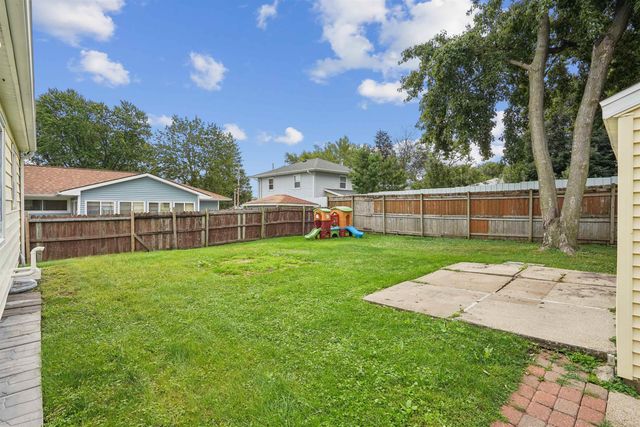 1746 E Mitchell Avenue, Waterloo, IA 50702