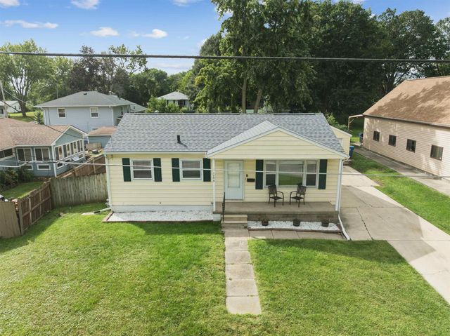 1746 E Mitchell Avenue, Waterloo, IA 50702