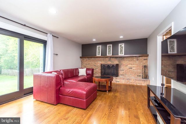 1608 BRITTANY DR, Ambler, PA 19002