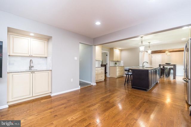 1608 BRITTANY DR, Ambler, PA 19002