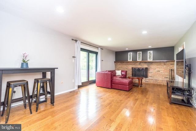 1608 BRITTANY DR, Ambler, PA 19002