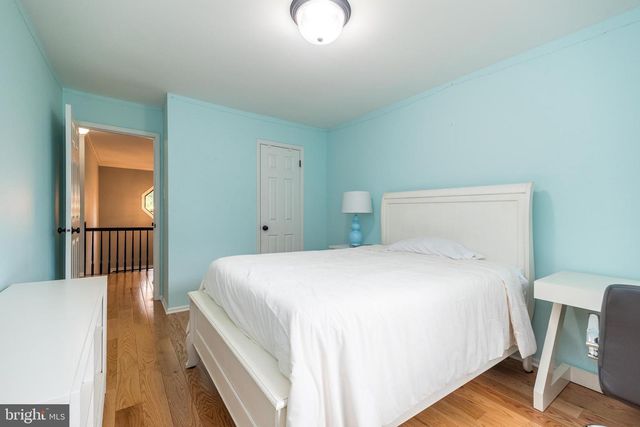 1608 BRITTANY DR, Ambler, PA 19002