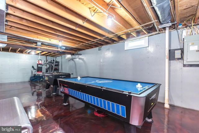 1608 BRITTANY DR, Ambler, PA 19002